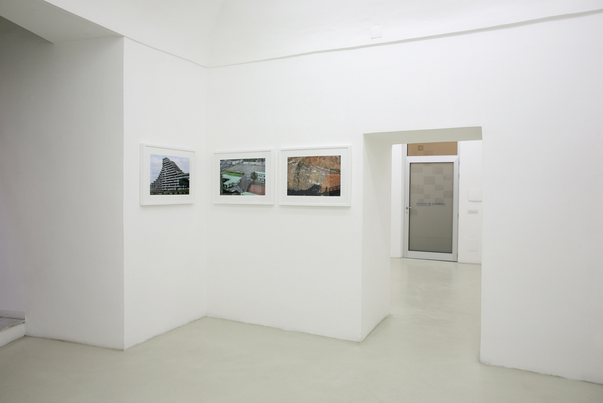 hashish in Naples, 2009, exhibition view
