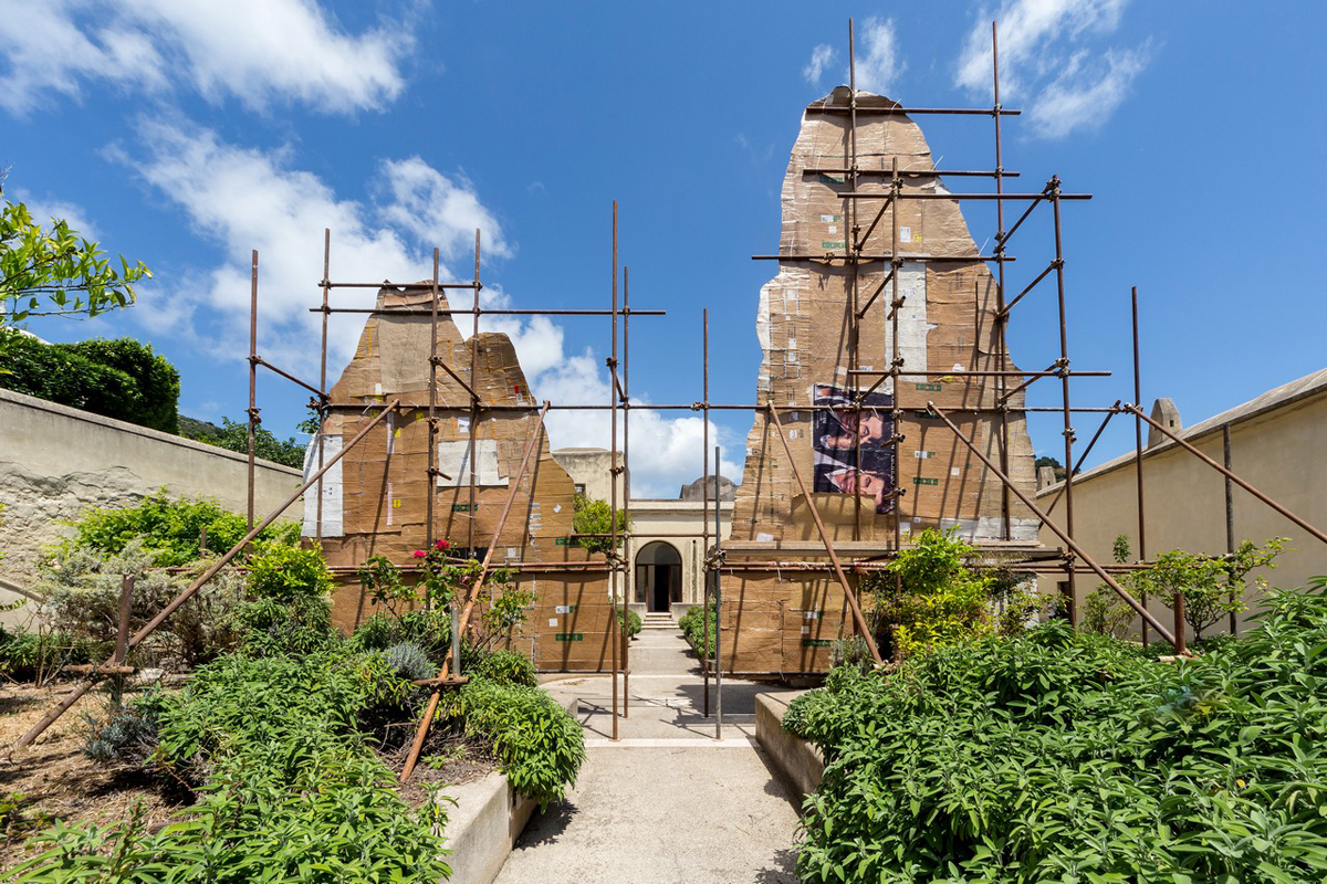 Capri B&B-Behind and Beyond,2016,exhibition view at Certosa di San Giacomo, Capri, I