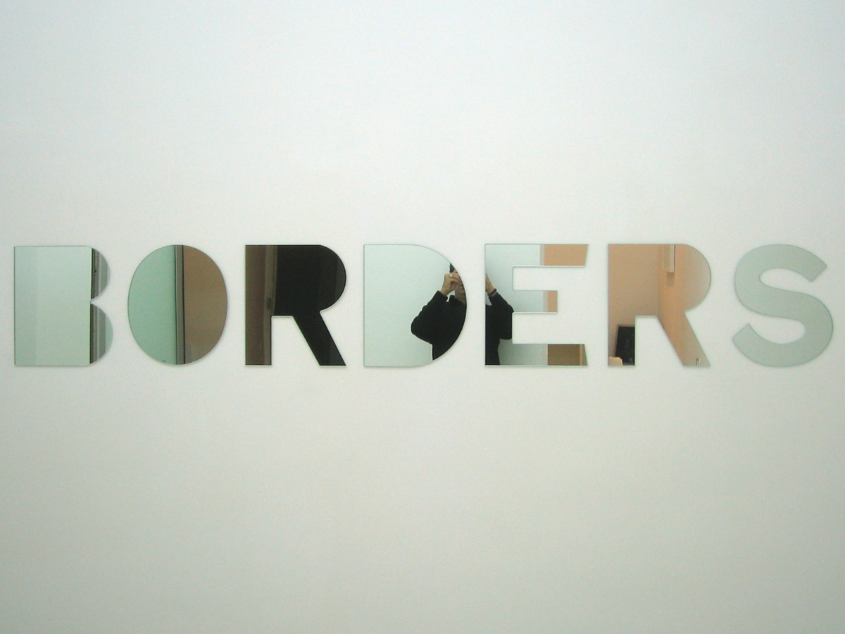 Borders, 2006, mirrors, cm 35 x 240