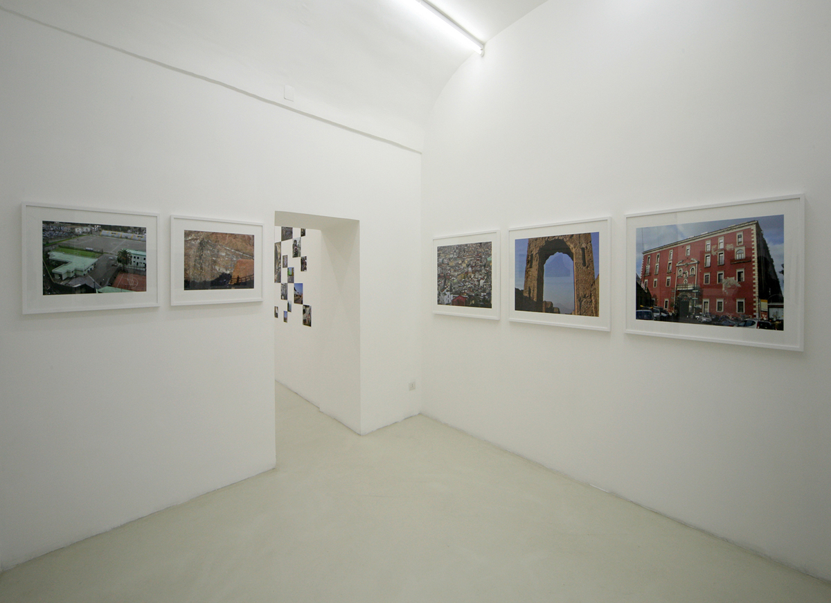 hashish in Naples, 2009, exhibition view